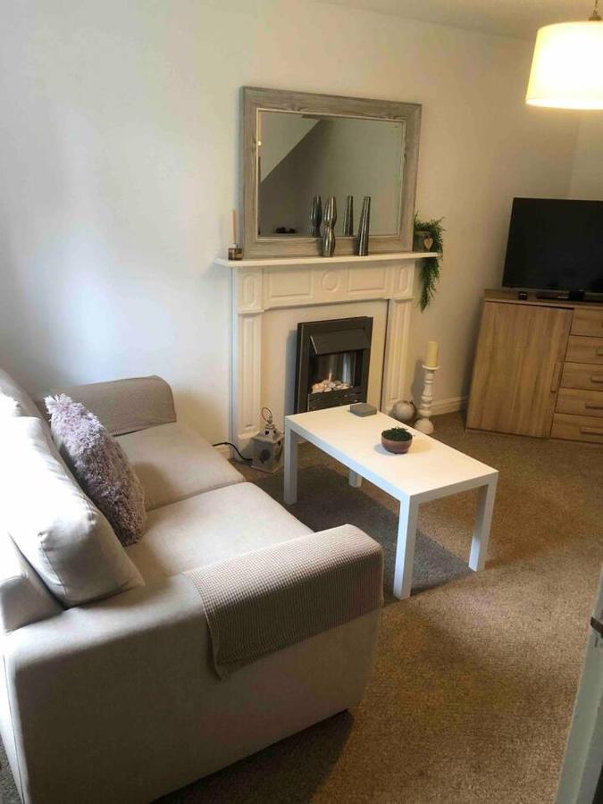 Holiday home Bluebell House 2 Bedroom With Parking And Garden Scunthorpe