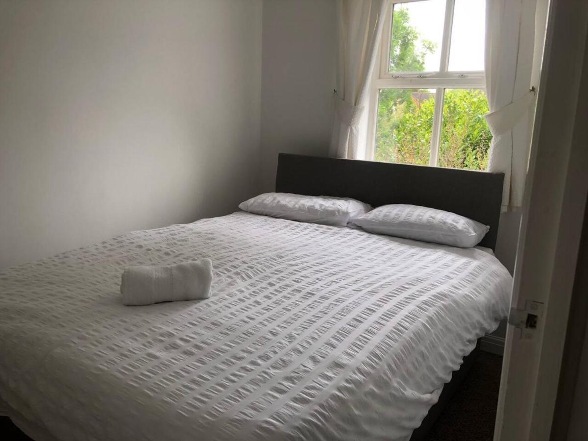 Bluebell House 2 Bedroom With Parking And Garden *